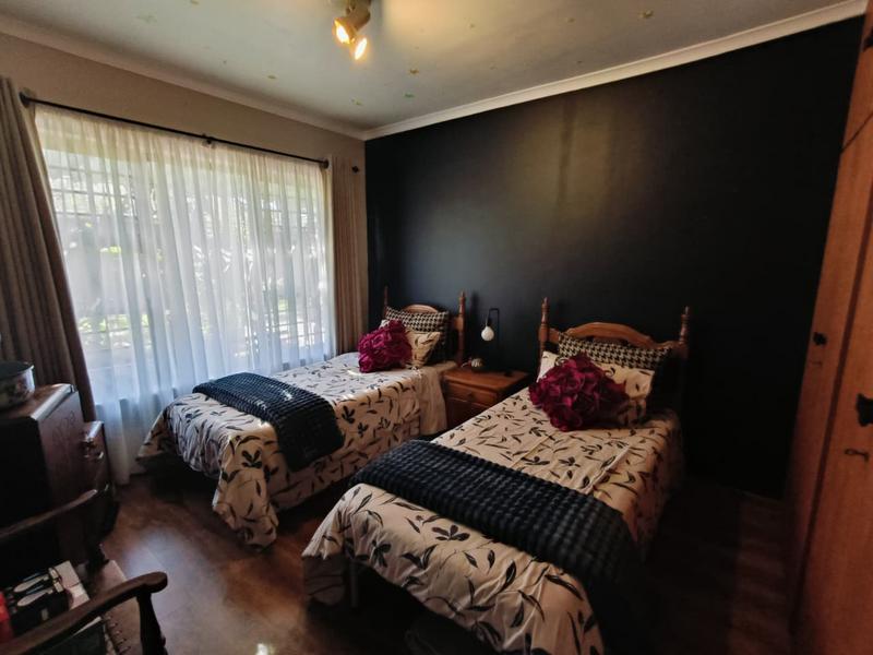 4 Bedroom Property for Sale in Hoogstede Western Cape
